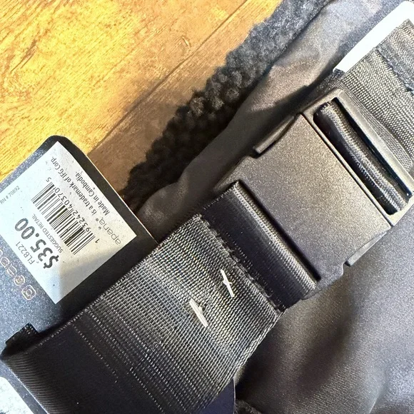 Apana Studio to Street Belt Bag. NWT - Picture 5 of 8